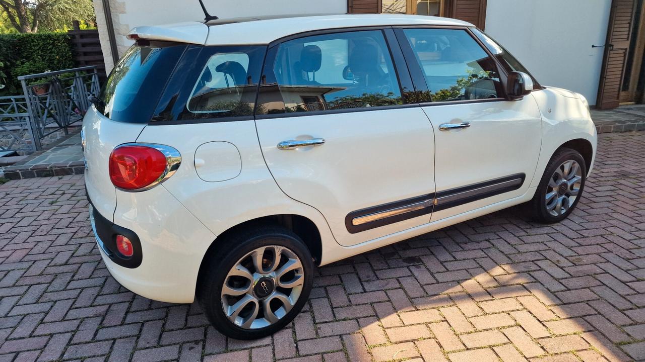 Fiat 500L 0.9 TwinAir Turbo Natural Power Lounge