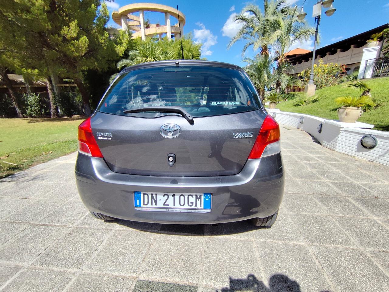 Toyota Yaris 1.3 5 porte Sol