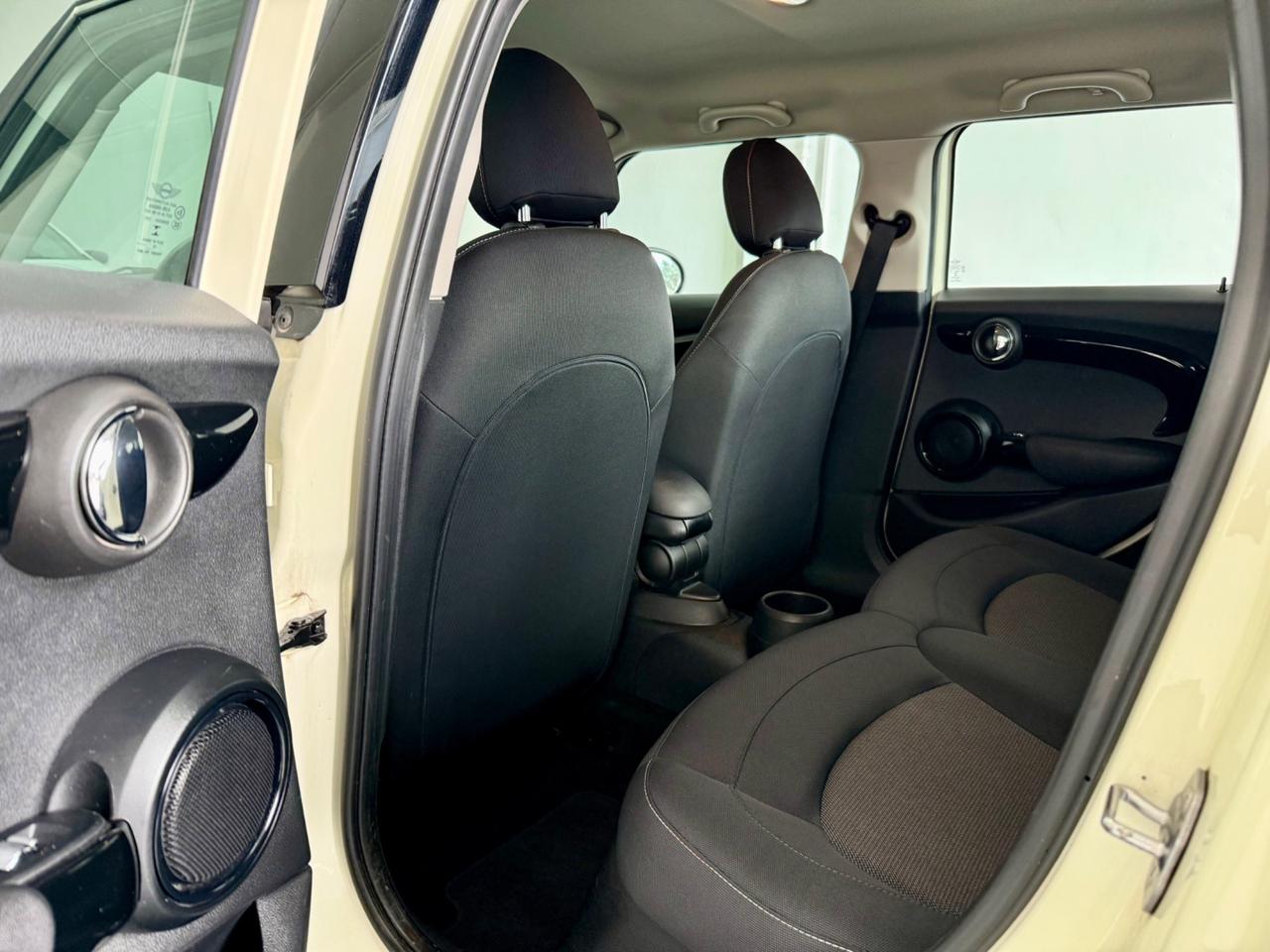 Mini 1.5 Cooper D 5 porte