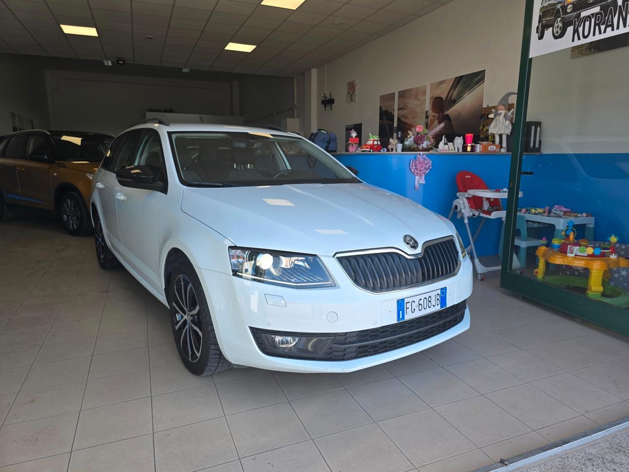 Skoda Octavia 1.4 TSI DSG Wagon Ambition G-Tec