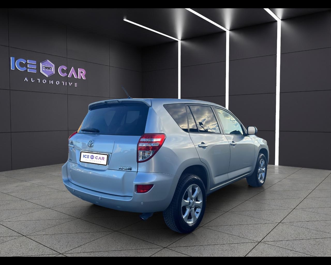 TOYOTA RAV4 Crossover 2.2 D-4D 150 CV DPF Exclusive