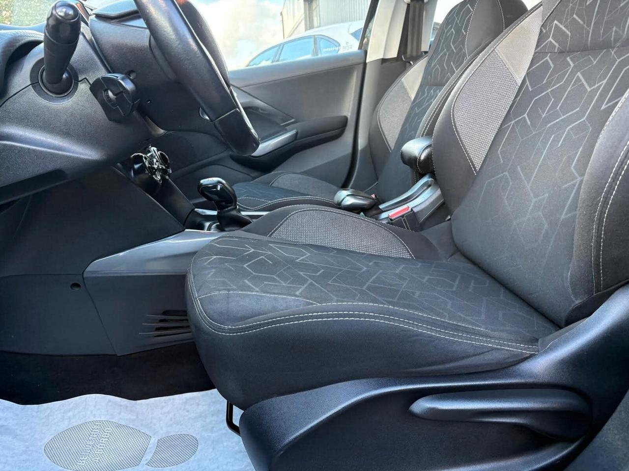 Peugeot 2008 BlueHDi 100 Active