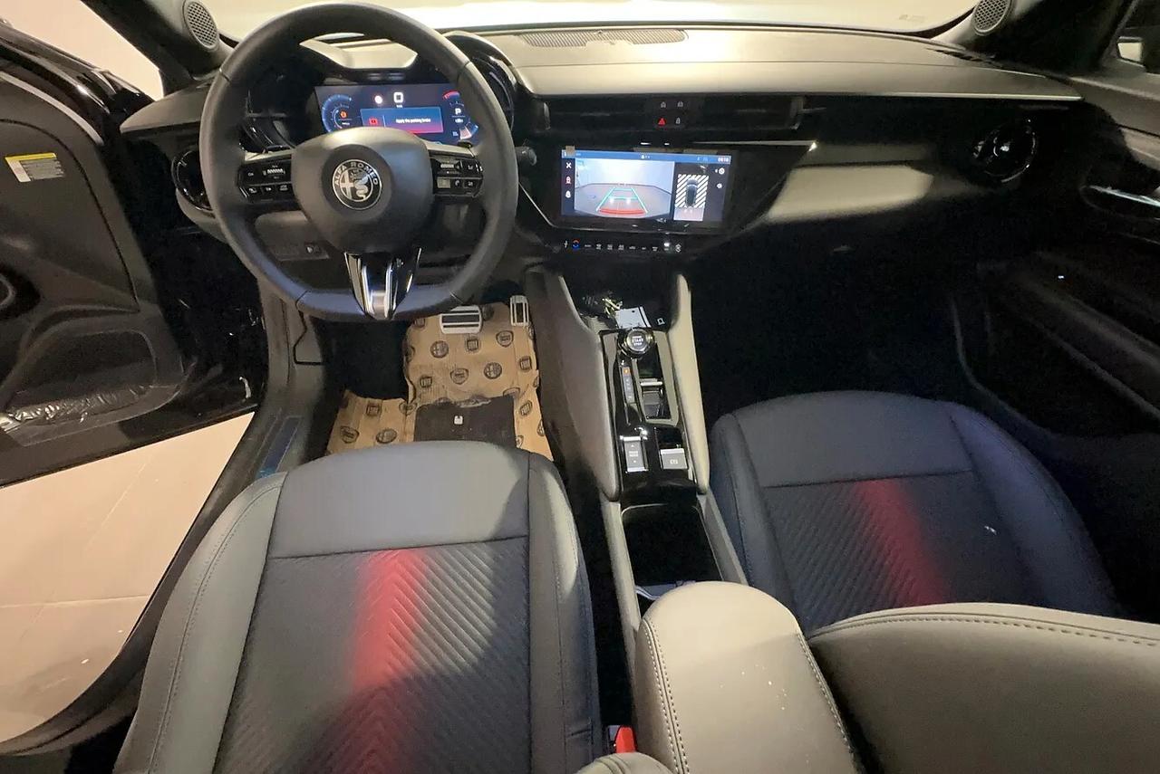 Alfa Romeo Junior 1.2 136 CV Hybrid eDCT6 Speciale