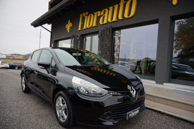 RENAULT Clio 1.2 75CV 5 porte Wave NEOPATENTATI