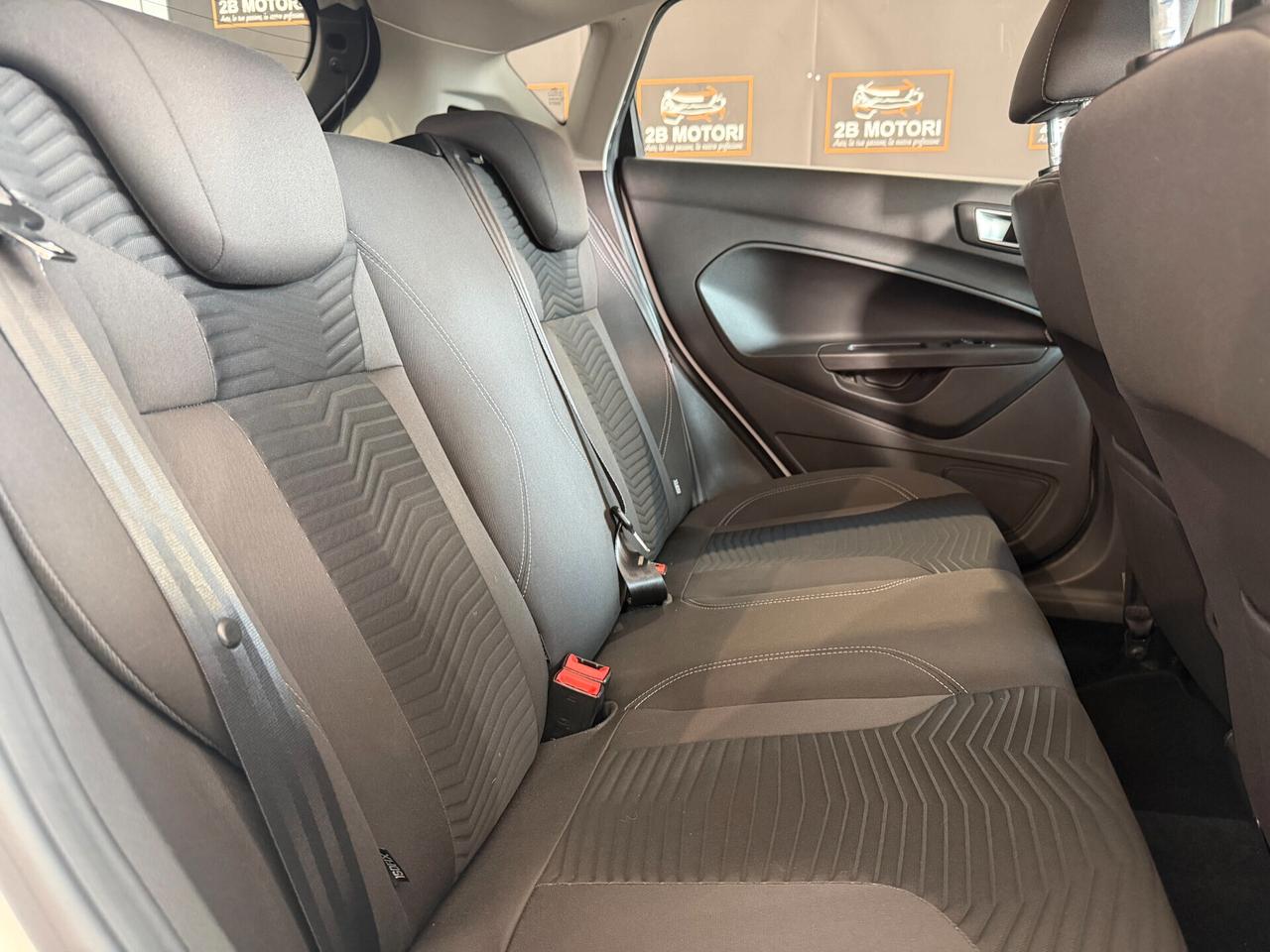 Ford Fiesta 1.5 TDCi 75CV 5 porte Titanium