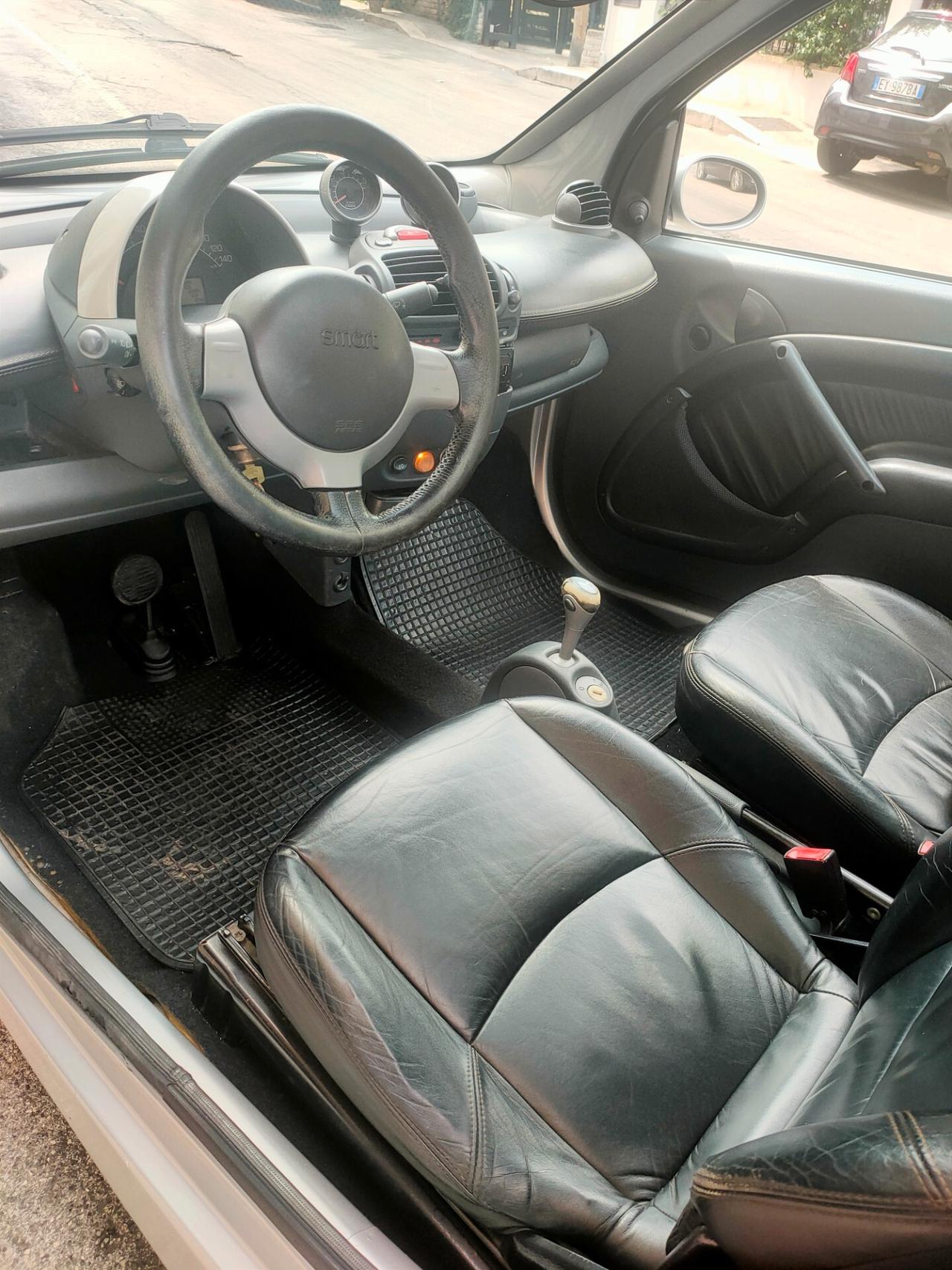Smart ForTwo 800 coupé pure cdi