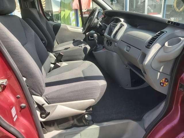 Opel Vivaro 8 posti automatico