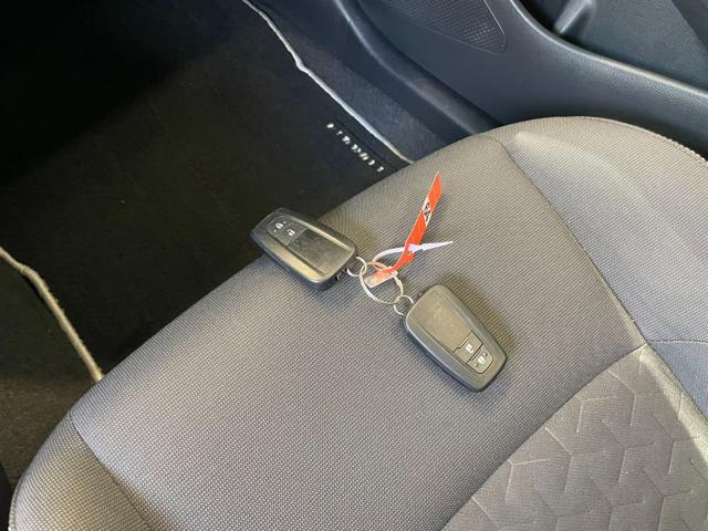 TOYOTA Corolla TOURING SPORTS 1.8 HYBRID STYLE