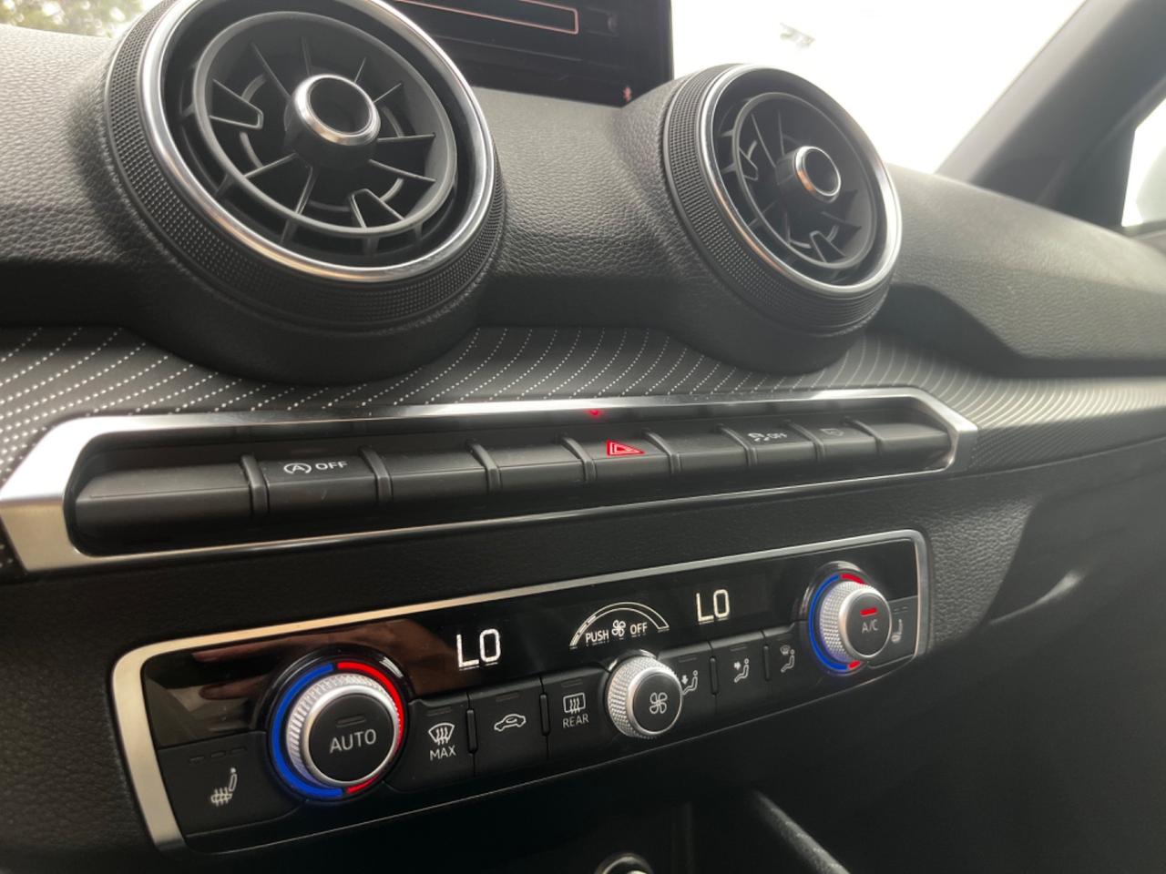 Audi Q2 35 TDI quattro S tronic line Edition
