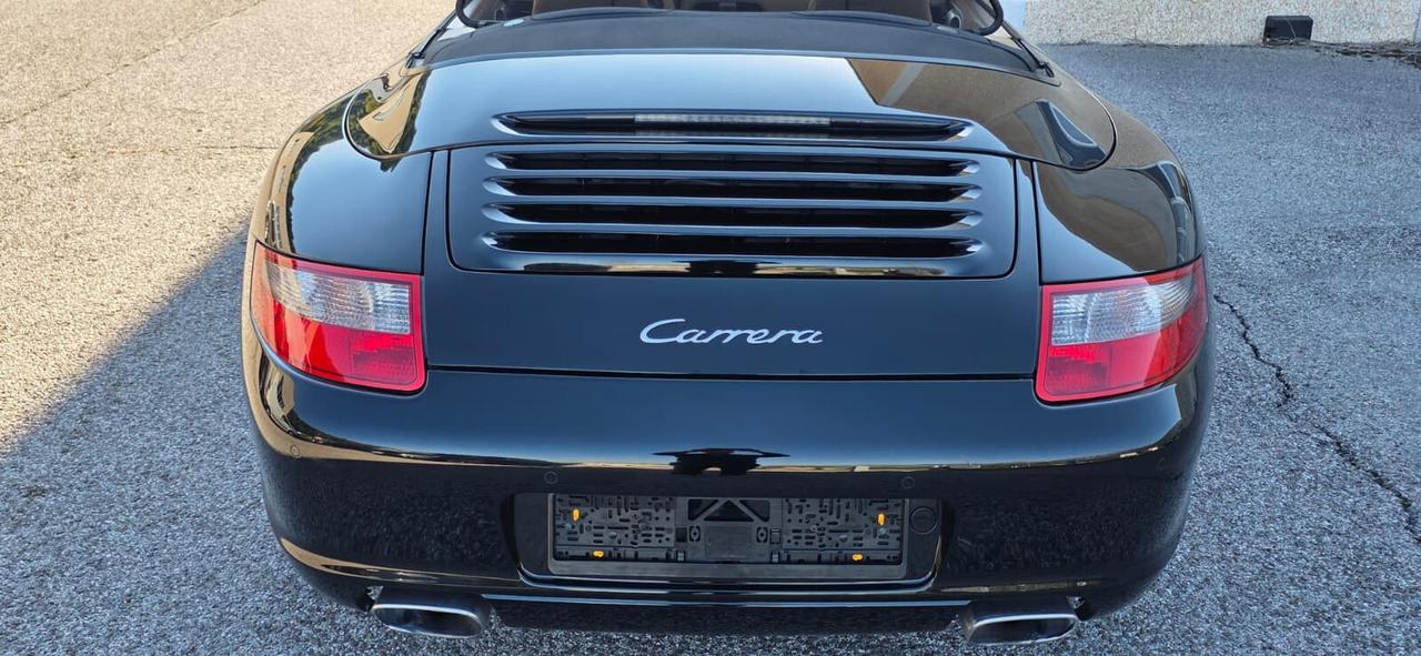 Porsche 911 Carrera Cabriolet