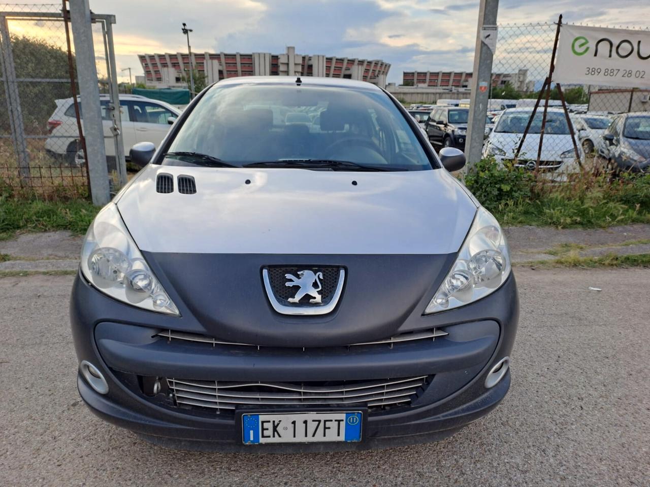 Peugeot 206 benzina