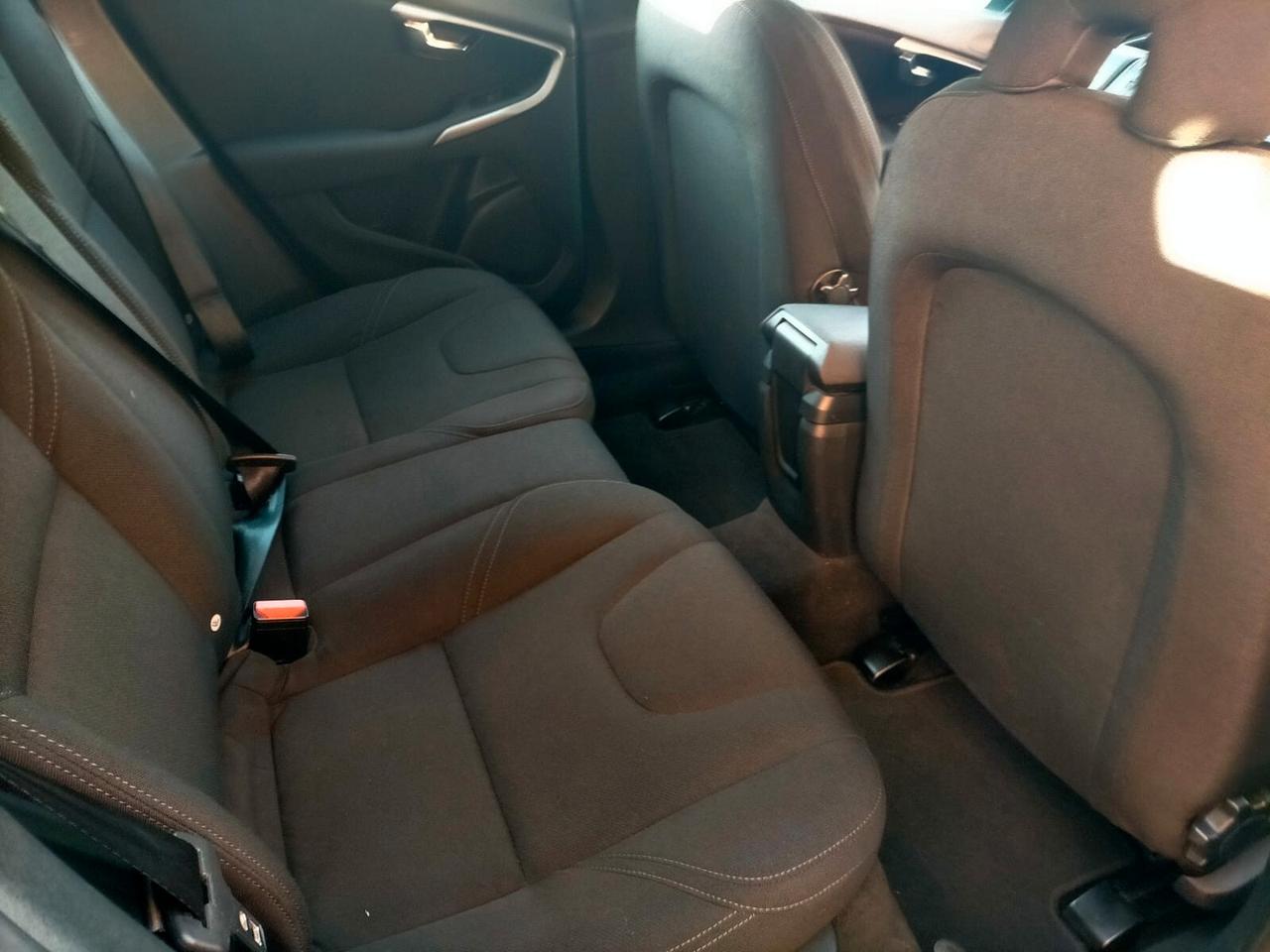 Volvo V40 Cross Country D2 Style Plus