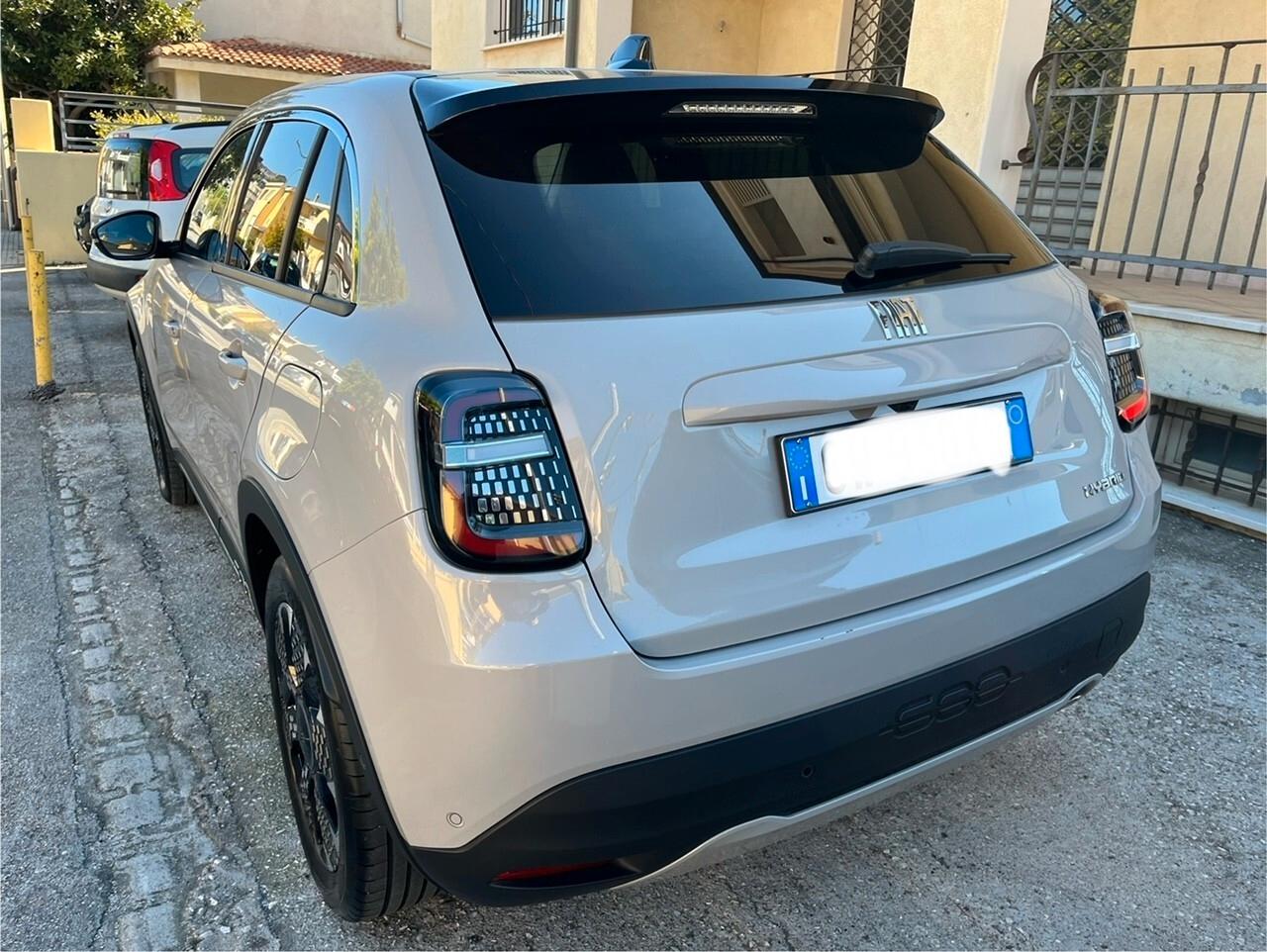 Fiat 600 Hybrid 110 CV DCT MHEV La Prima