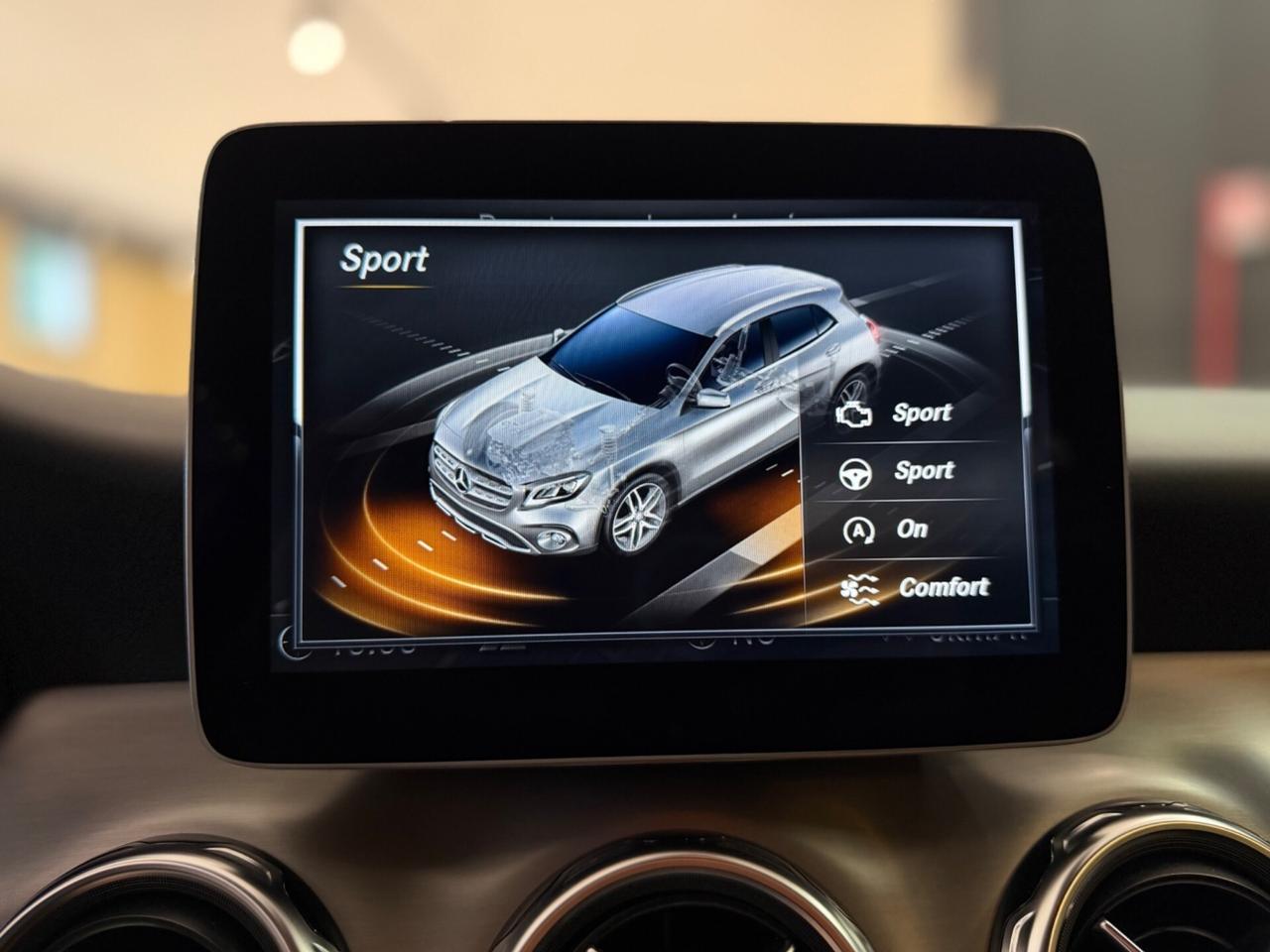 Mercedes-benz GLA 220 d Automatic 4Matic Premium