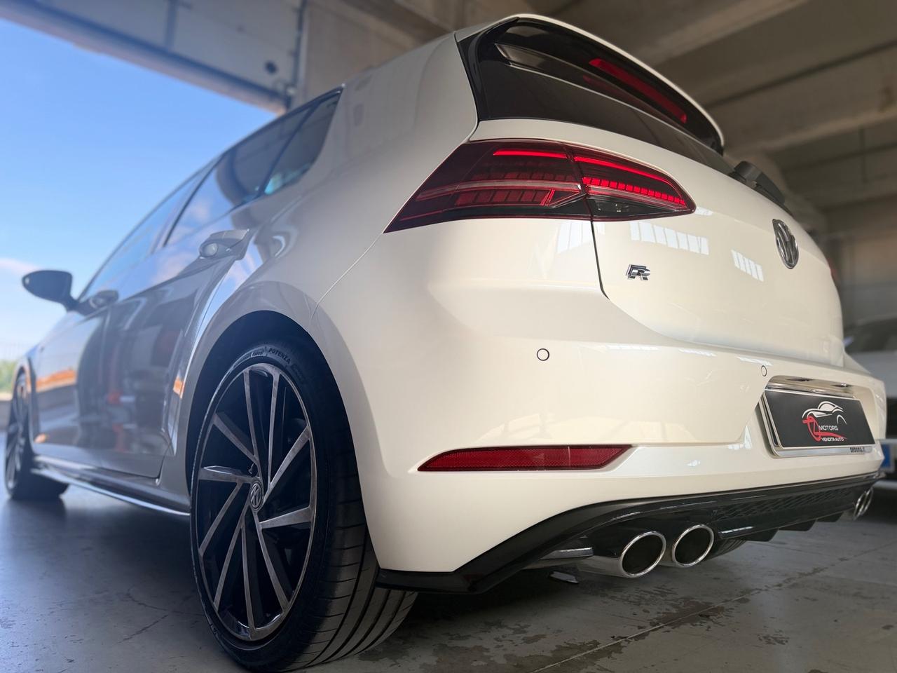 Volkswagen Golf R 2.0 TSI DSG 4MOTION 5p. BMT