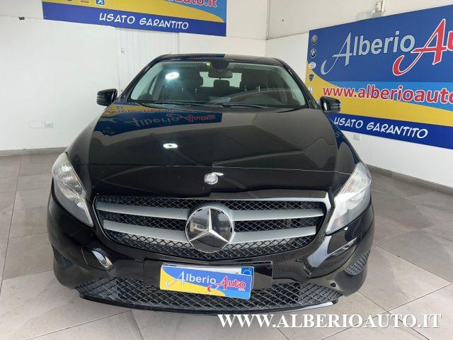 MERCEDES-BENZ A 180 d Premium