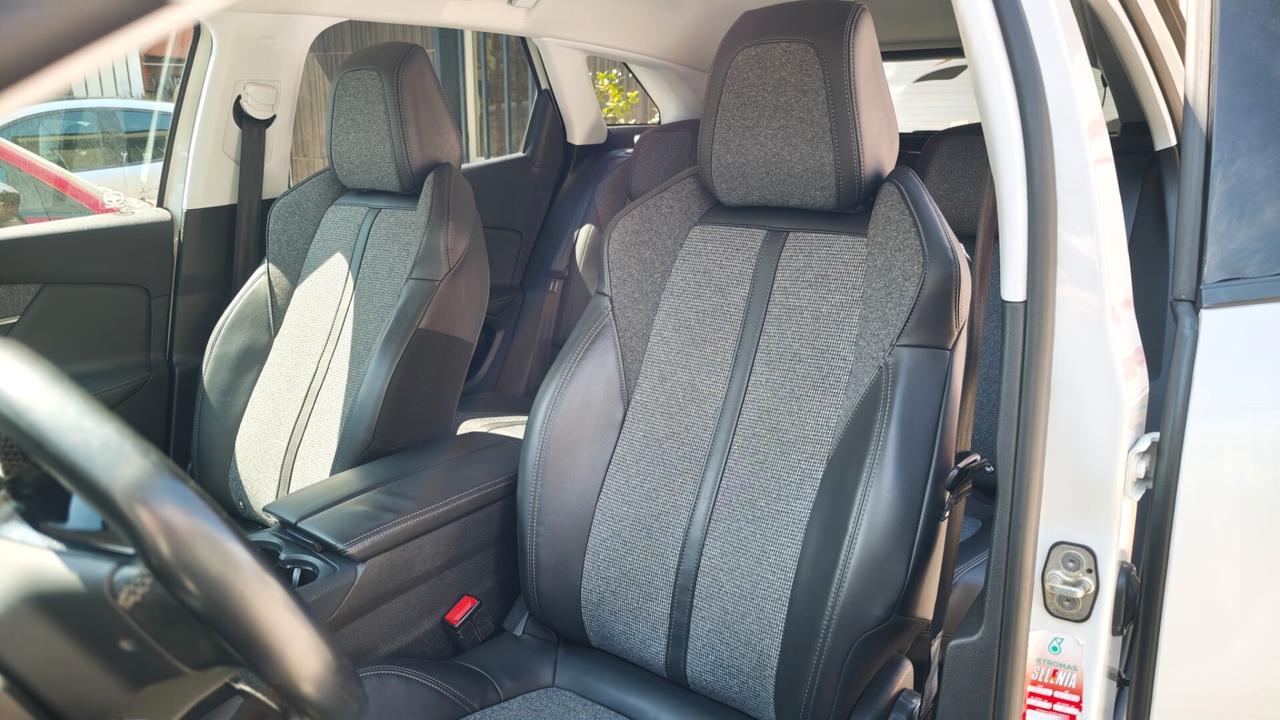 COME NUOVA PEUGEOT 3008 1.5DCI 130CV ALLURE
