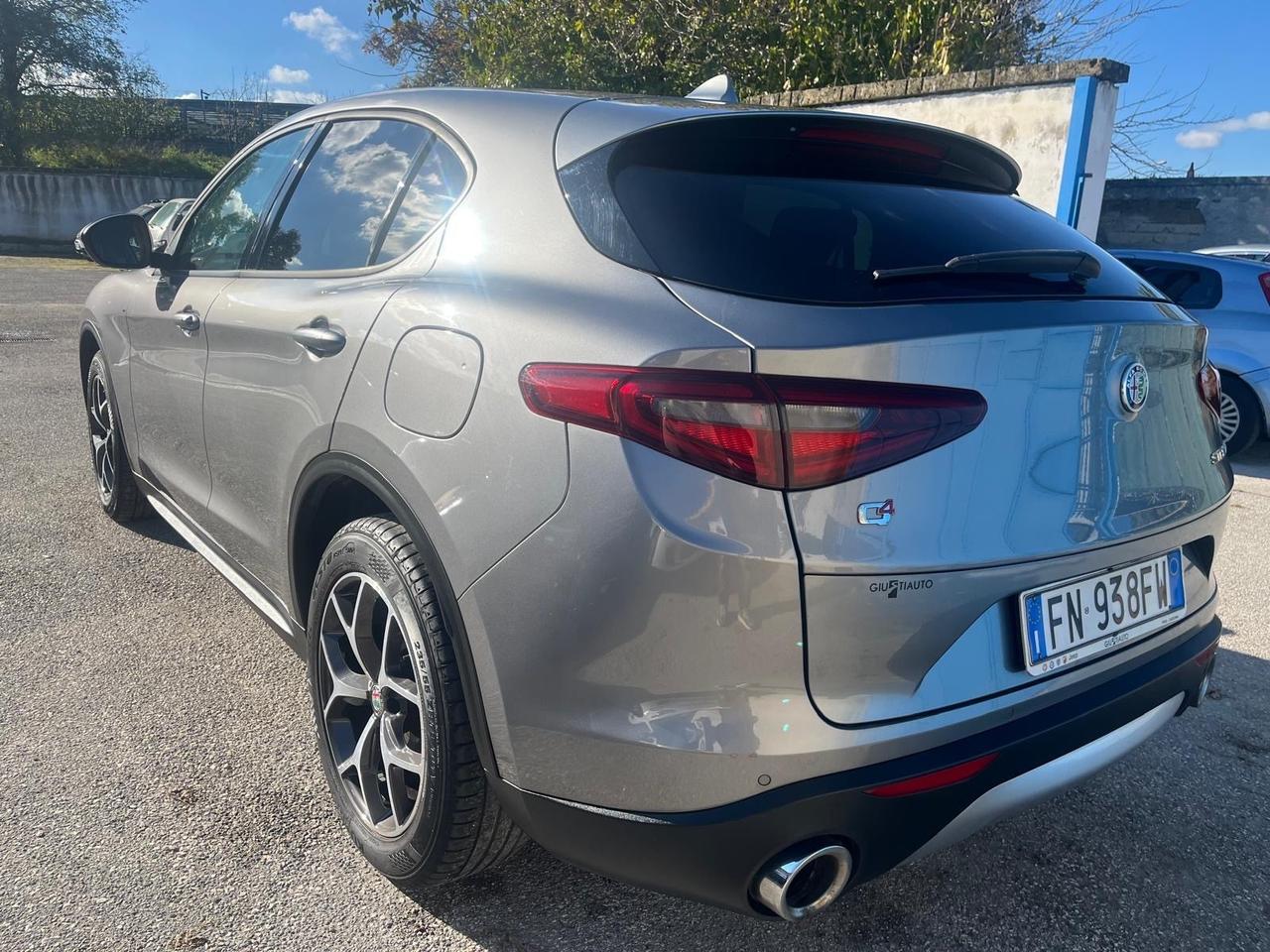 Alfa Stelvio Q4-2.2 mjt/190 cv- autom-2018