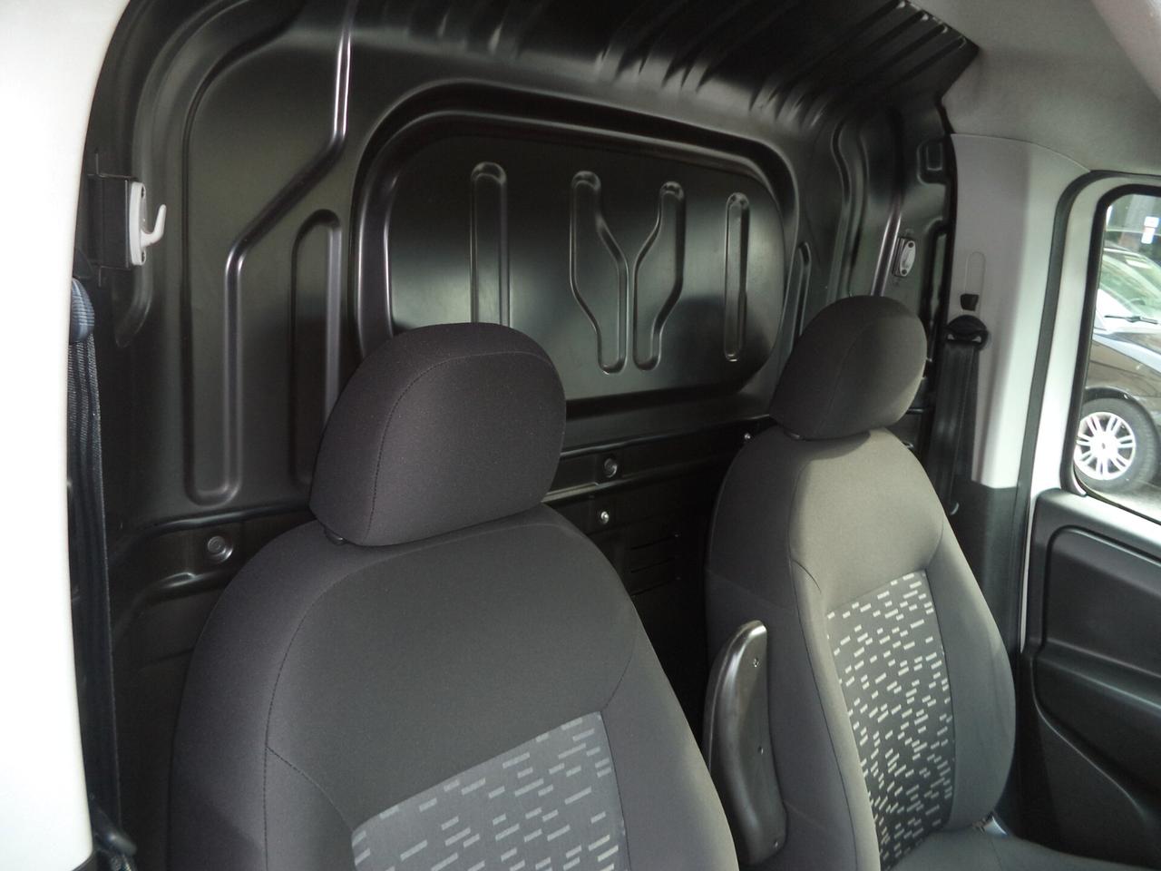 Fiat Doblò 1.6 MJT 105CV PC-TN Cargo Lamierato SX PERFETTO IN TUTTO PREZZO + IVA 22%