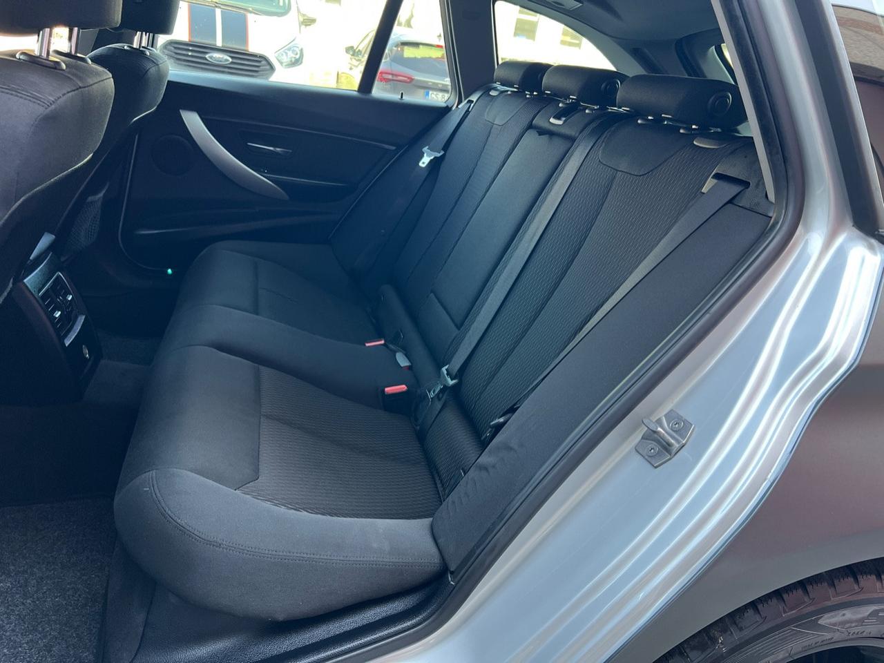 BMW 318 d Touring Sport auto