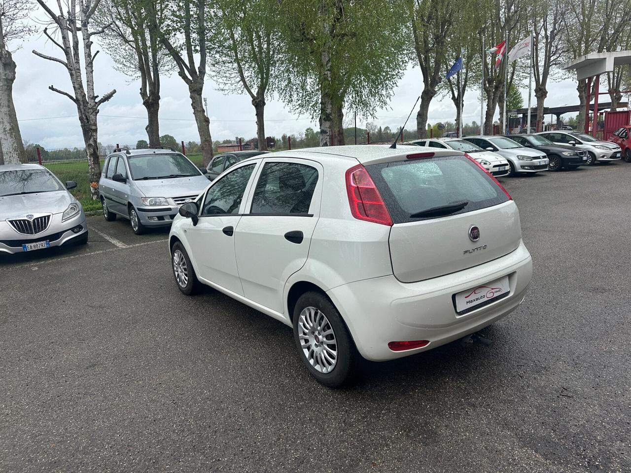 Fiat Punto 1.2 8V 5 porte Lounge gancio traino