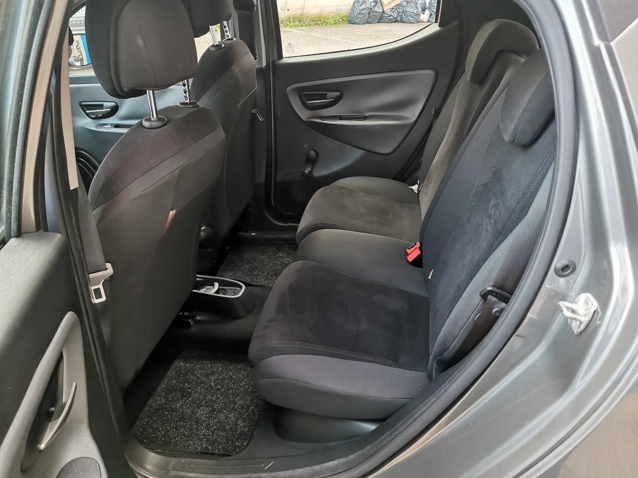 Lancia Ypsilon 0.9 TwinAir 85 CV 5 porte Metano Ecochic 30th Ann.