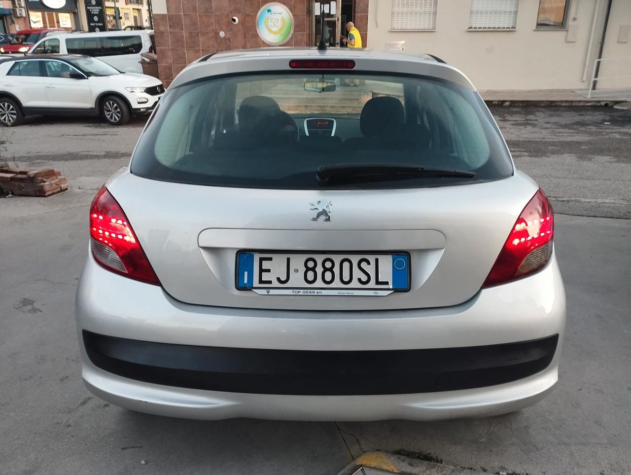 Peugeot 207 1.4 HDi 70CV 5p.