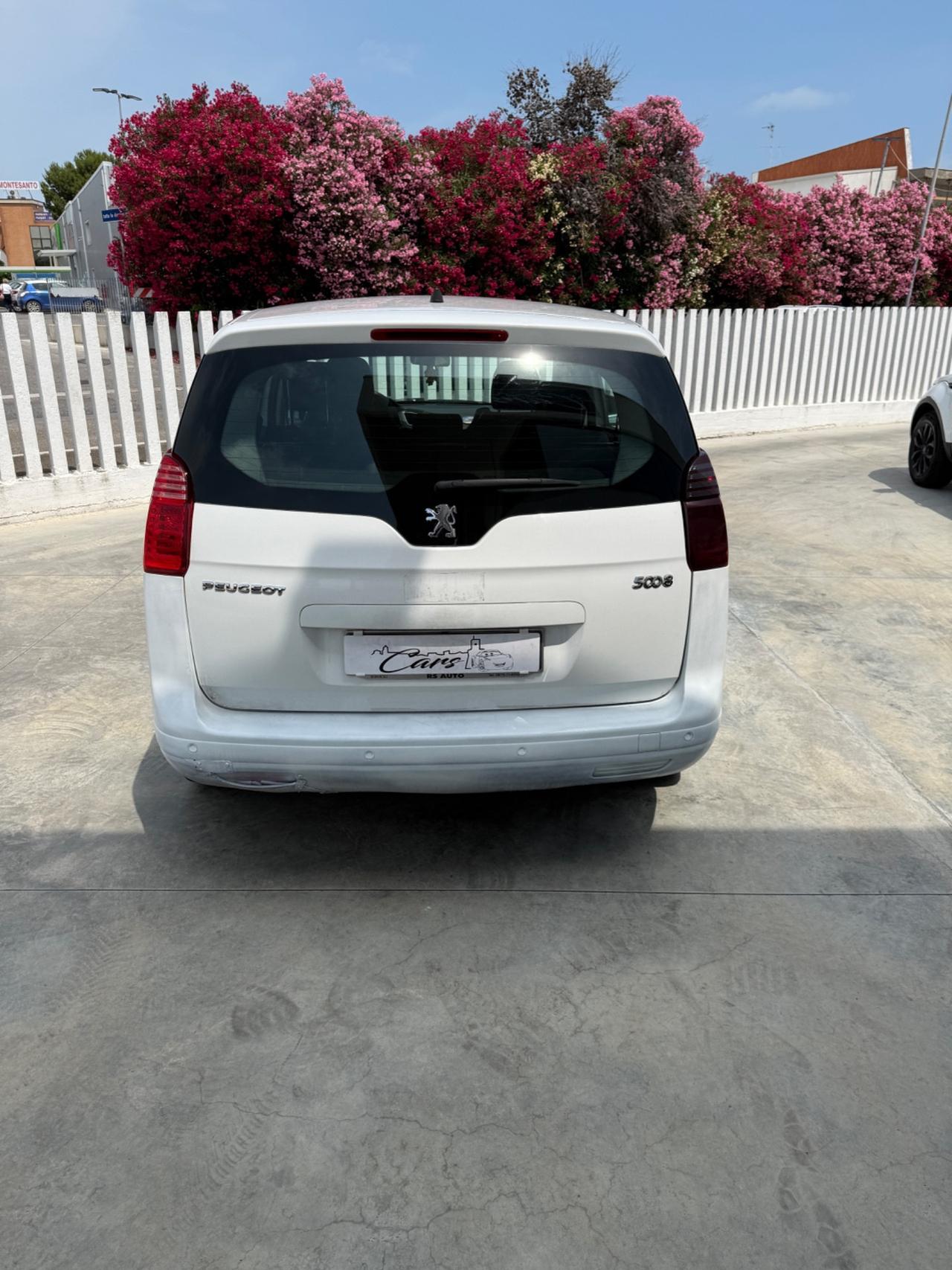 Peugeot 5008 1.6 HDi 115CV Business