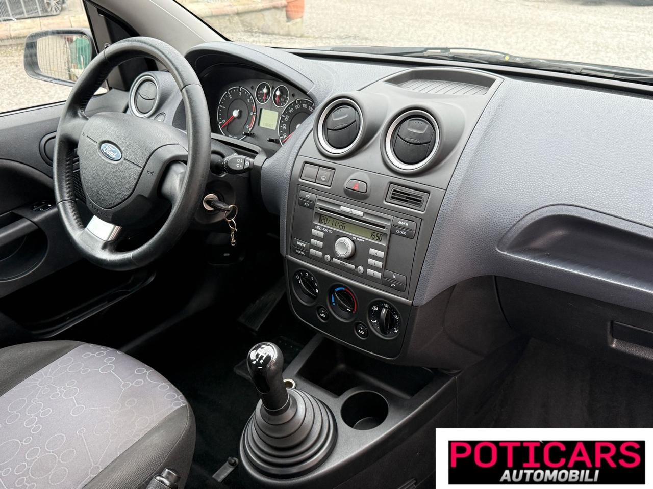 Ford Fiesta 1.5 TDCi 75CV 5