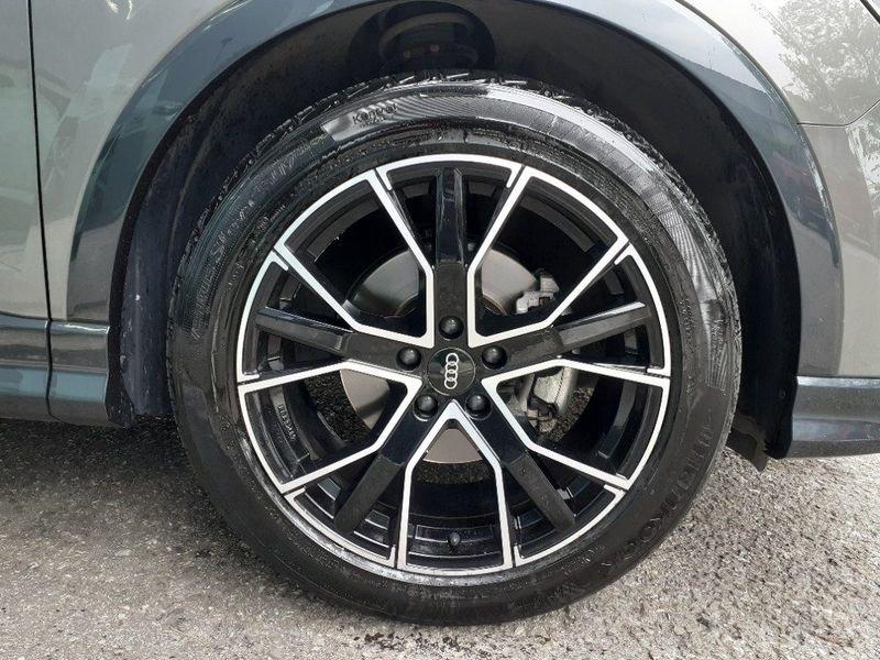 Audi Q3 SPB SPORTBACK 35 STRONIC S LINE CL19 BLACK LINE