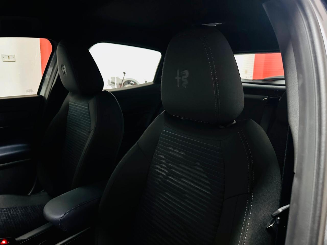 Alfa Romeo Junior 1.2 136 CV Hybrid eDCT6