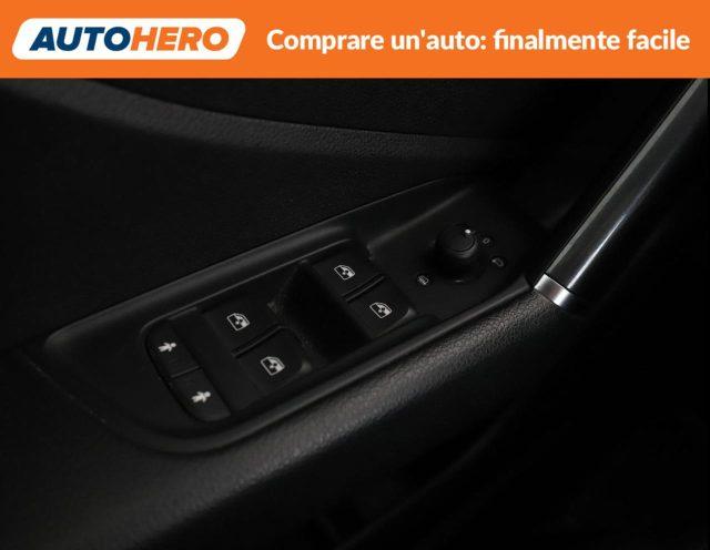 AUDI Q2 30 TDI S line Edition