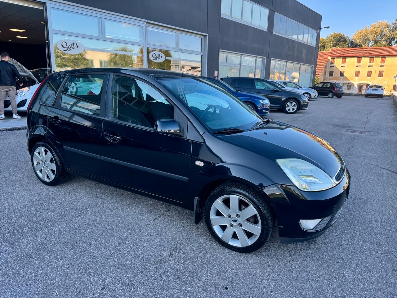 Ford Fiesta 1.4 TDCi 5p. Ambiente Neopatentati
