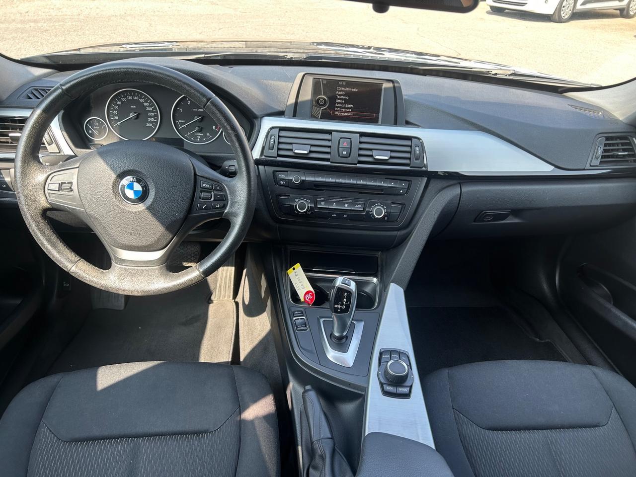Bmw 320d Touring AUTO