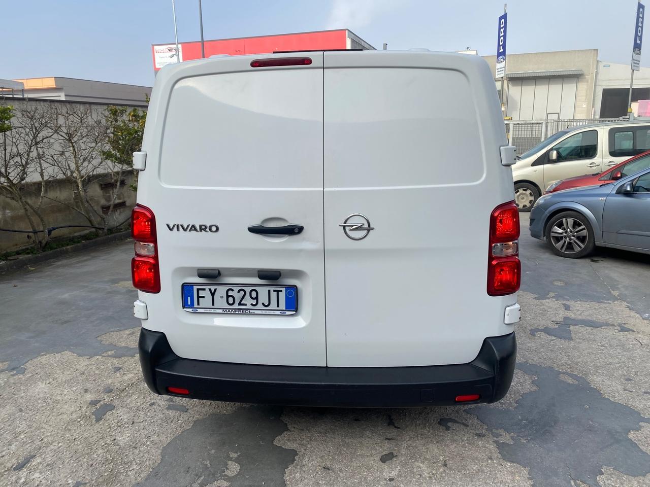 Opel VIVARO 6 POSTI AUTOCARRO