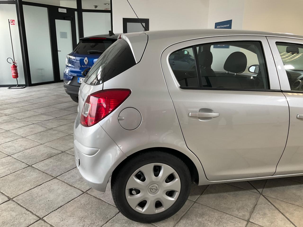 Opel Corsa 1.0 12V 5 porte Enjoy