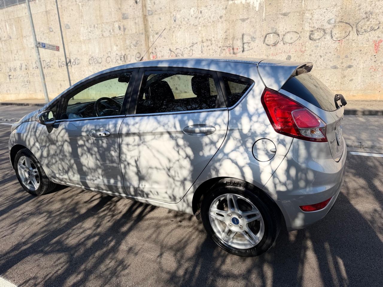 Ford Fiesta 1.0 80CV 5 porte Titanium OK NEOPATENTATI