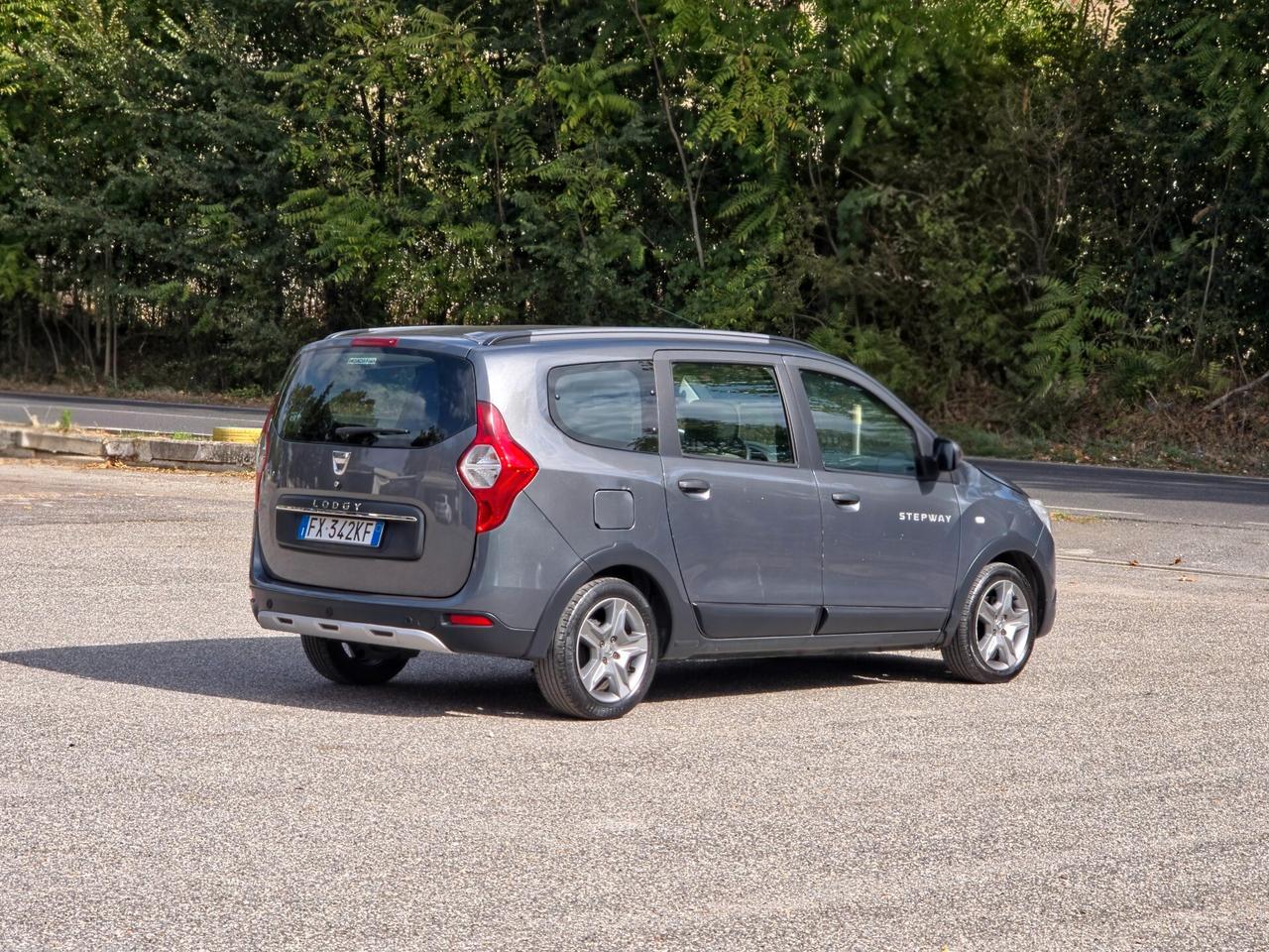 Dacia Lodgy Stepway 1.5 Blue dCi 8V 115CV 7 posti E6 Manuale NEO 2019