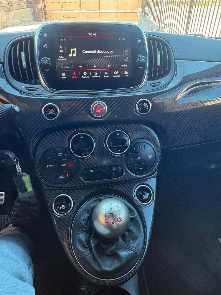 Abarth 595 1.4 Turbo T-Jet 180 CV Esseesse