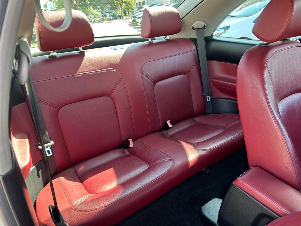 Volkswagen New Beetle 1.6 BENZINA