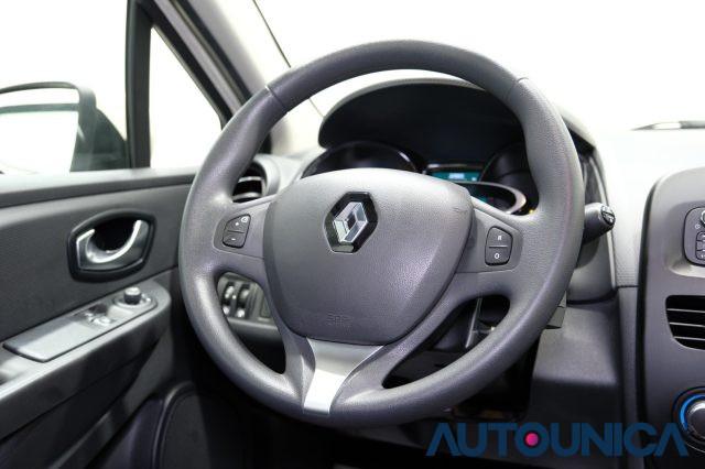 RENAULT Clio 1.2 75 CV 5 PORTE LIFE NEOPATENTATI