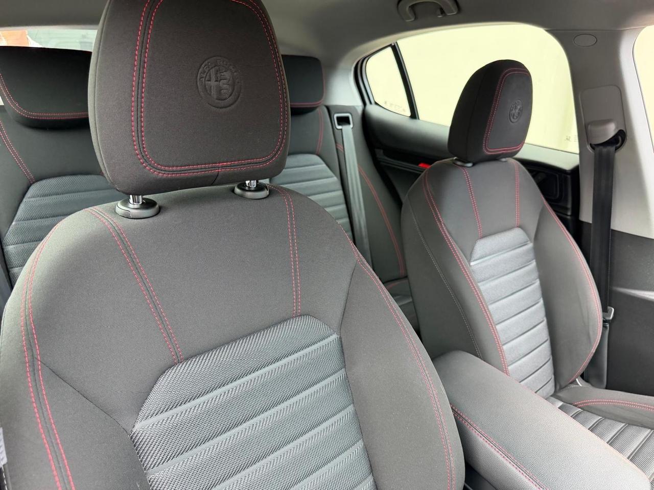 Alfa Romeo Stelvio 2.2 Turbodiesel 160 CV AT8 RWD Business
