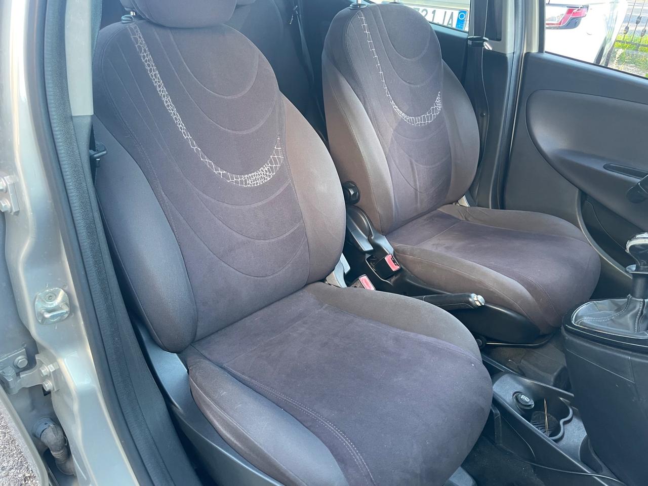 Lancia Ypsilon 1.2 69 CV 5 porte S&S Silver