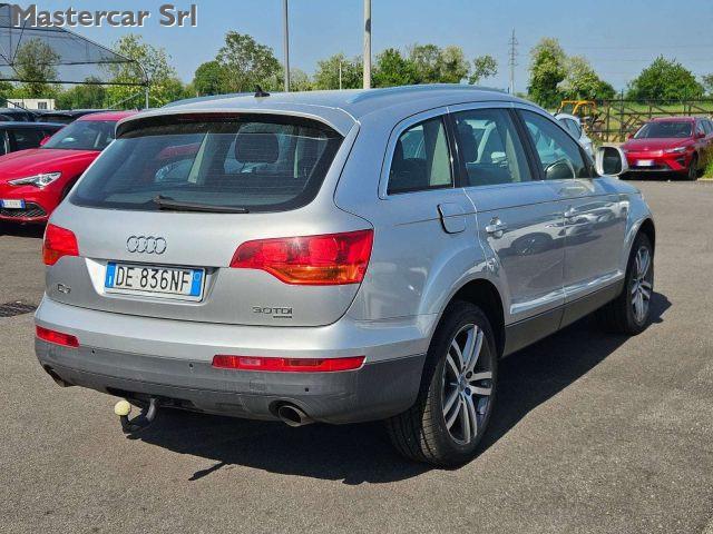 AUDI Q7 Q7 I 2006 3.0 V6 tdi quattro tiptronic DE836NF