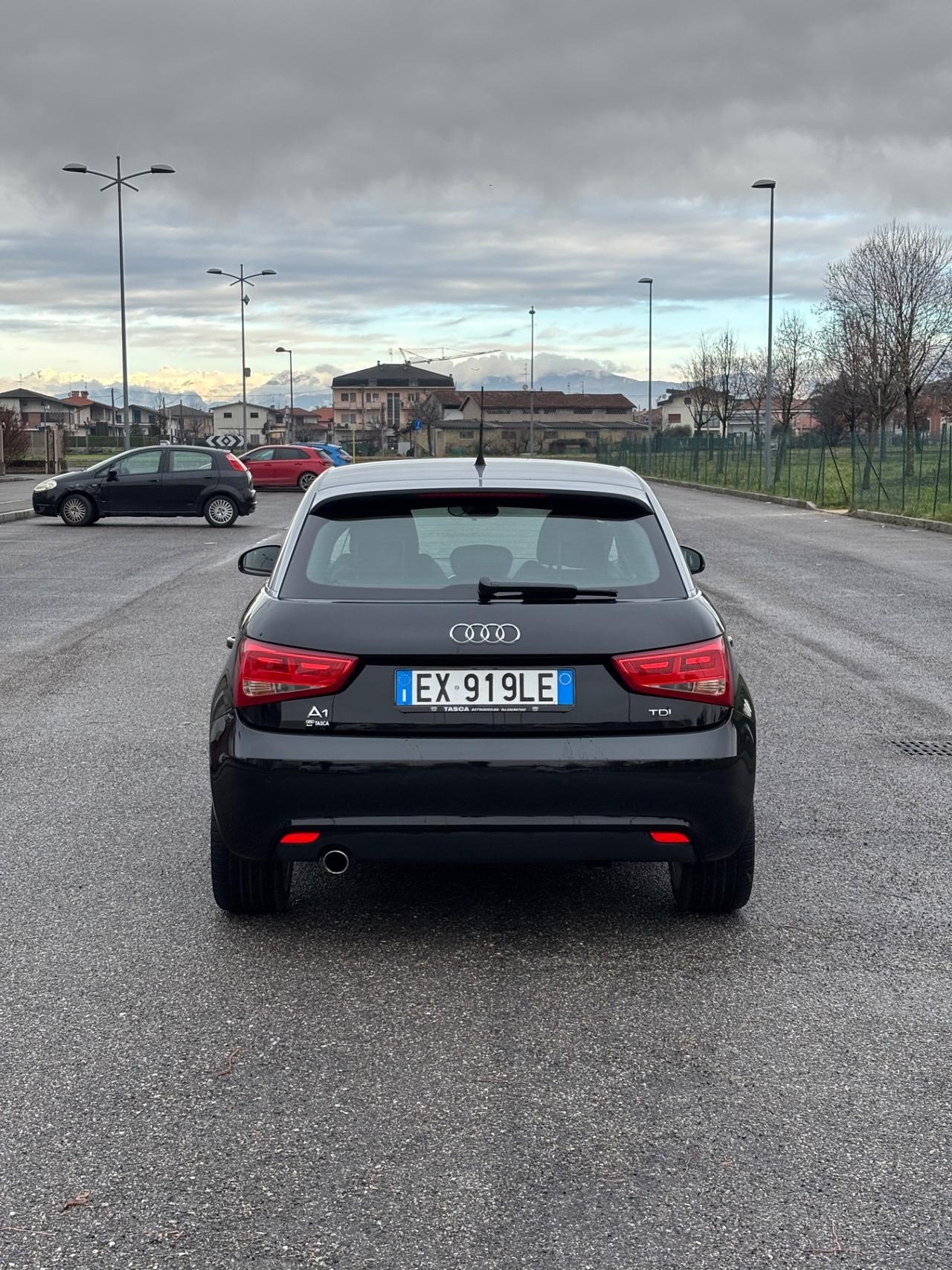 Audi A1 1.6 TDI S line UNICO PROPRIETARIO