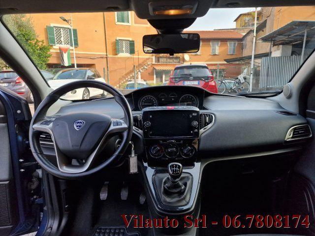 Lancia Ypsilon 1.0 firefly hybrid Gold s&s 70cv