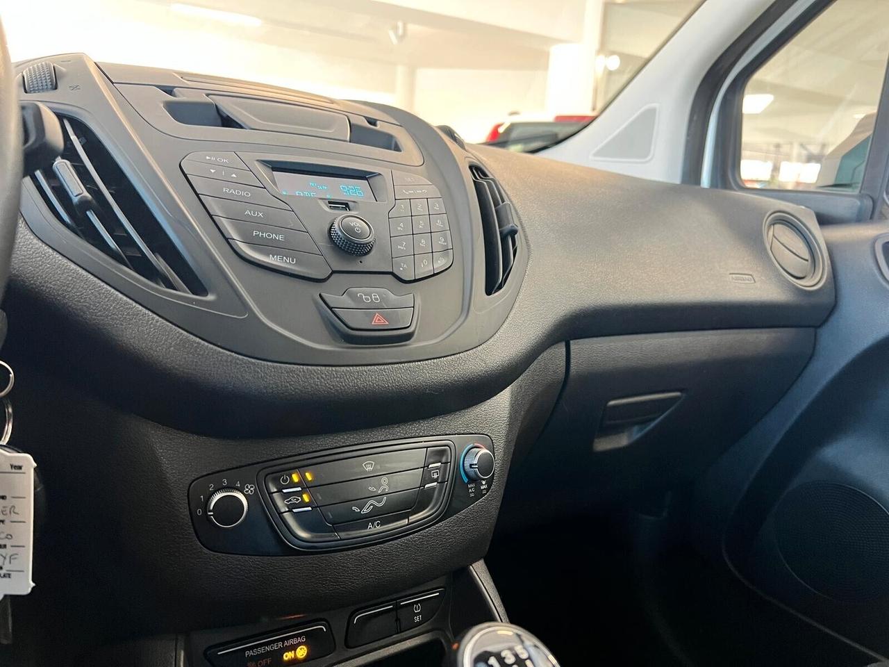 Ford Tourneo Courier 1.5 TDCI 75 CV Plus