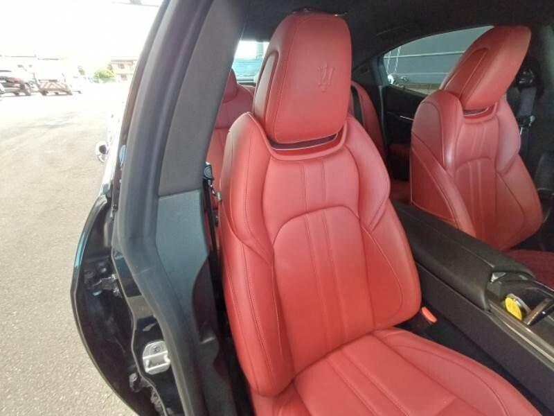 Maserati Ghibli V6 3.0 Modena 350CV