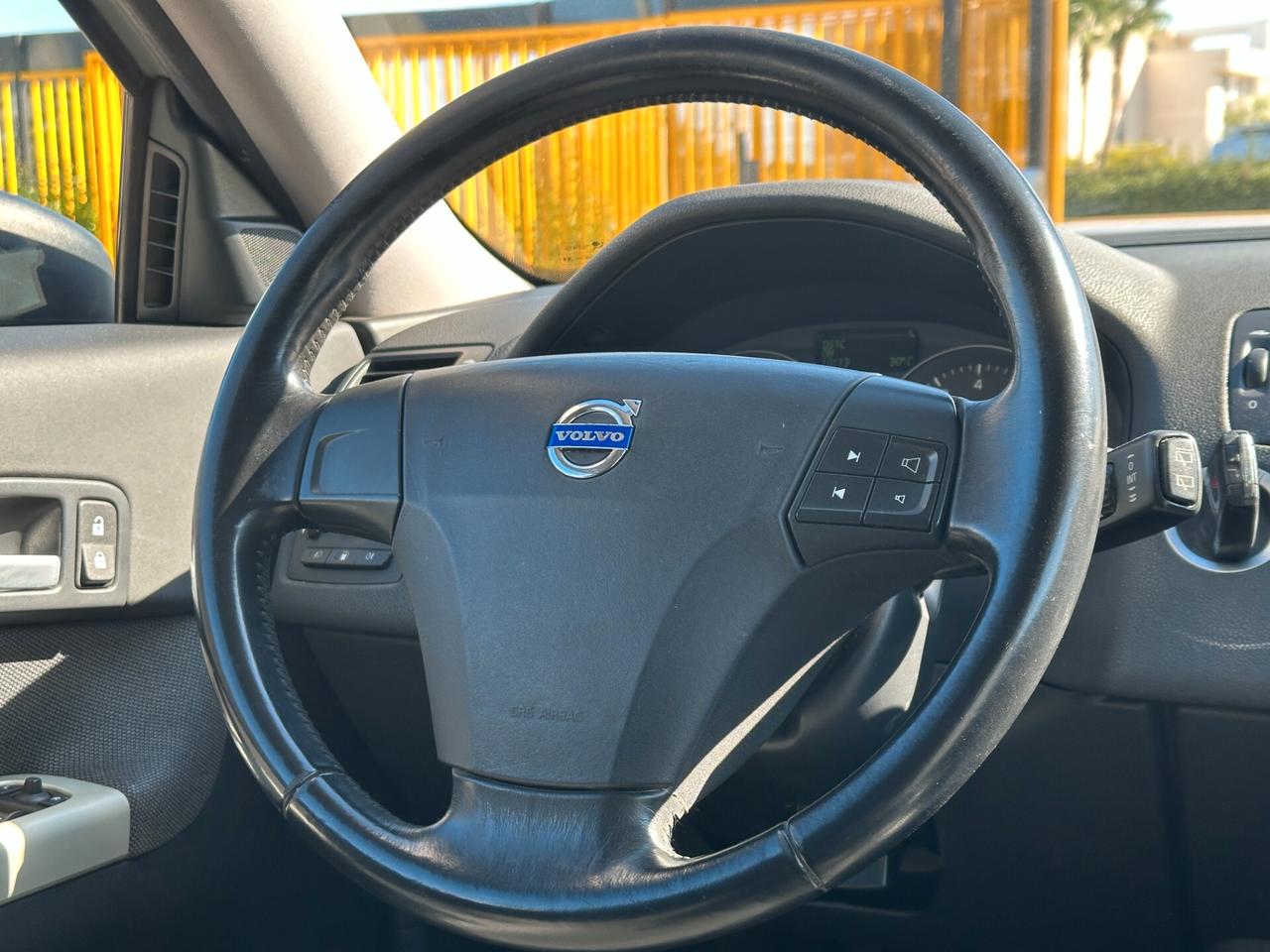 VOLVO C30 1.6 Momentum