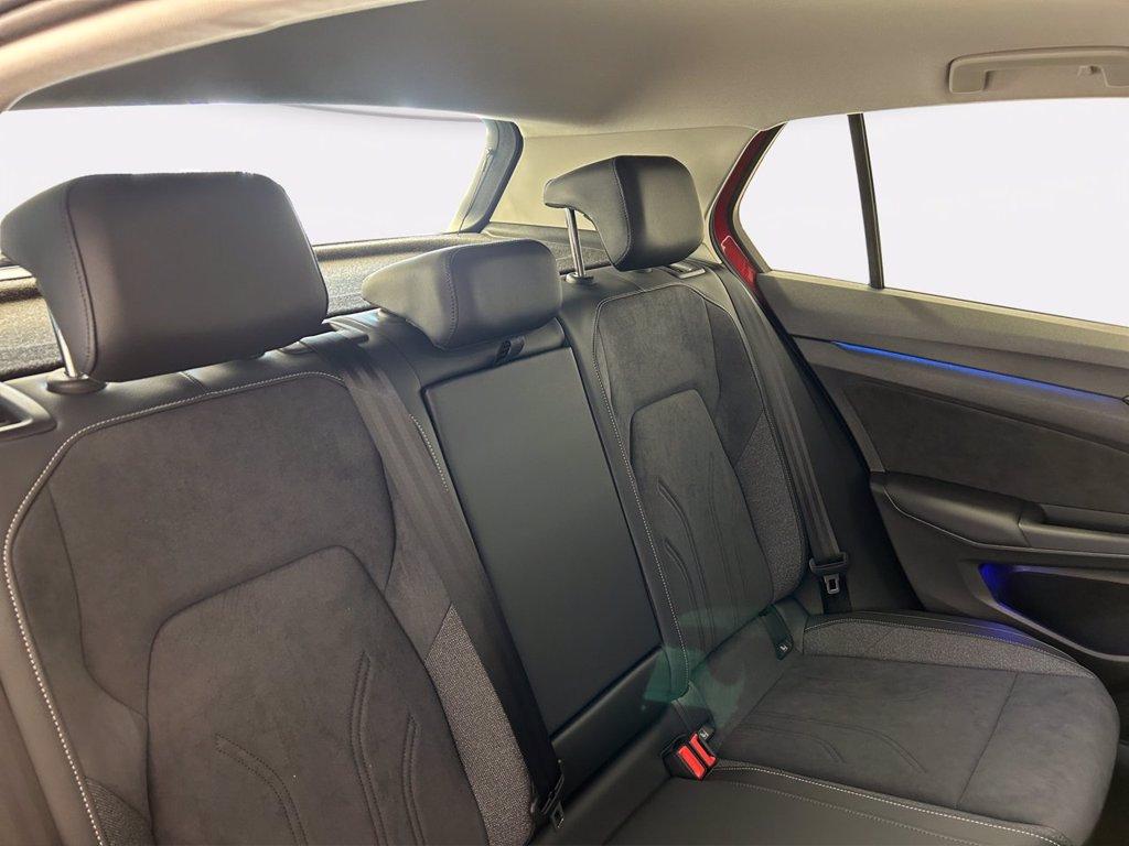 VOLKSWAGEN Golf 1.5 tsi style 150cv del 2025